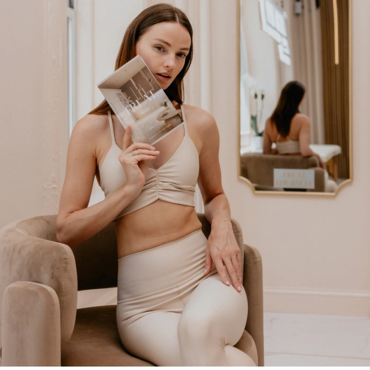 Does Coolsculpting Tighten Skin? Banner