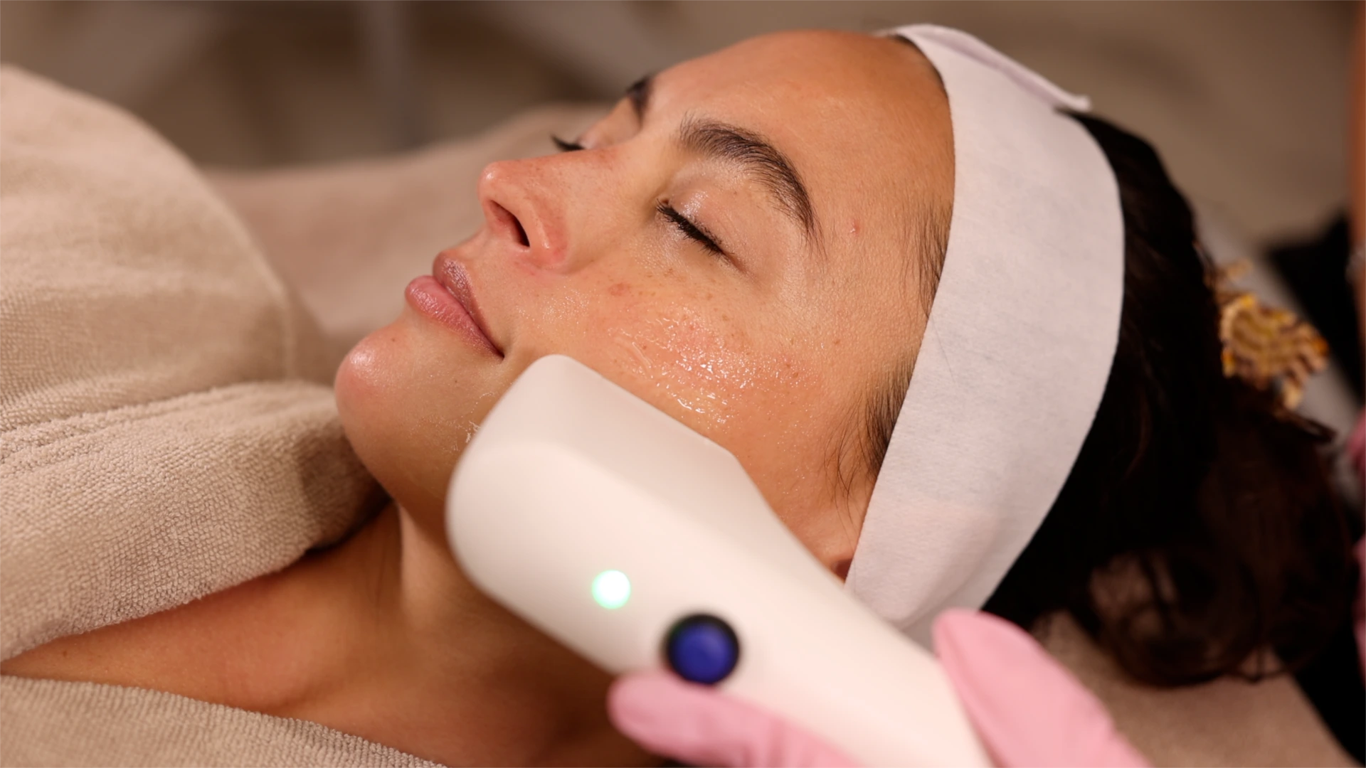 Does Sofwave Help With Wrinkles? Banner